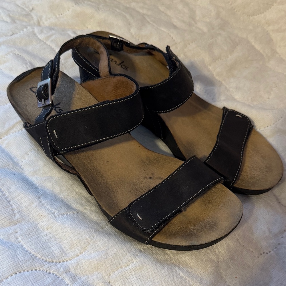 Clarks Black Wedge Leather Sandals